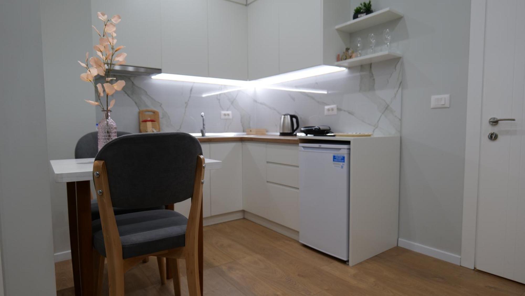 Kristi Apartments 01 Tiranë Ngoại thất bức ảnh